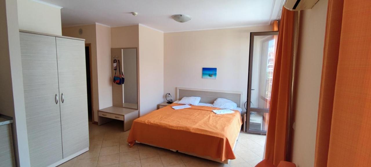 Holiday Apartcomplex Royal Sun Sunny Beach Esterno foto