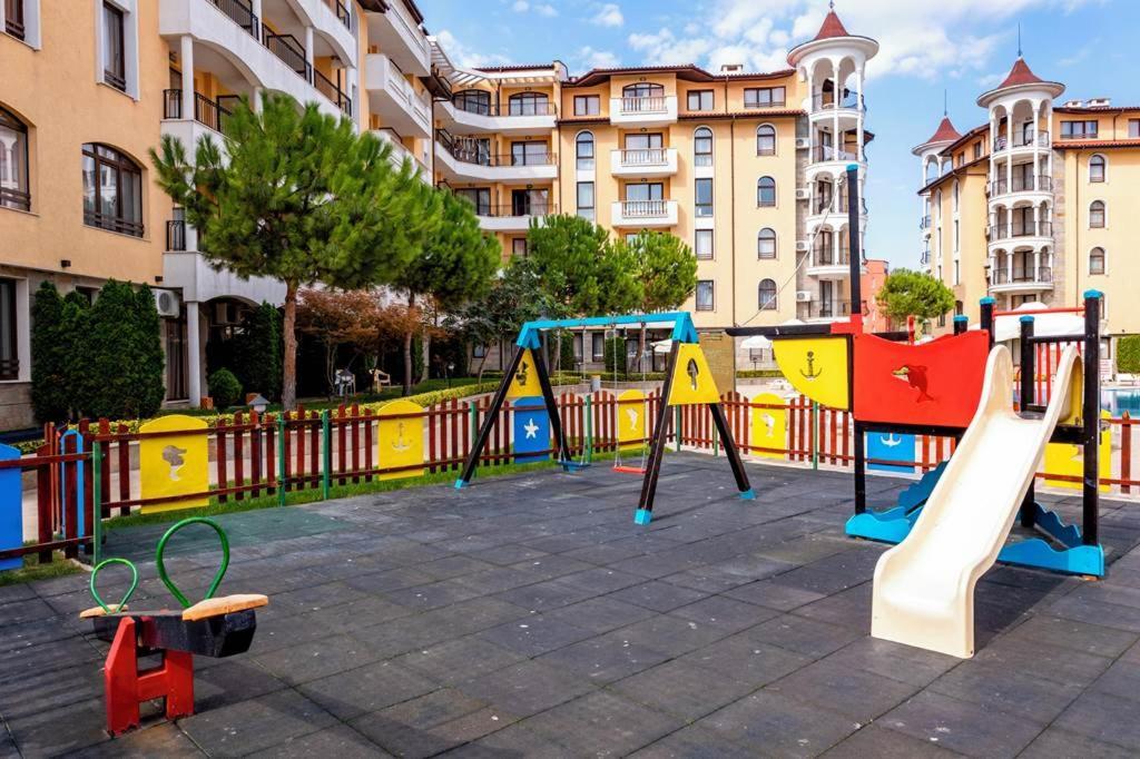 Holiday Apartcomplex Royal Sun Sunny Beach Esterno foto